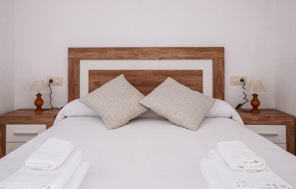 Hostal Antiguo Hospital Linares de Mora Dış mekan fotoğraf