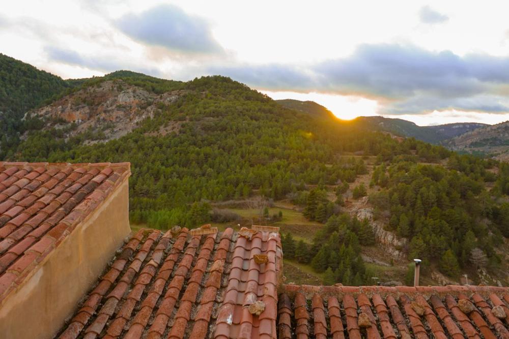 Hostal Antiguo Hospital Linares de Mora Dış mekan fotoğraf