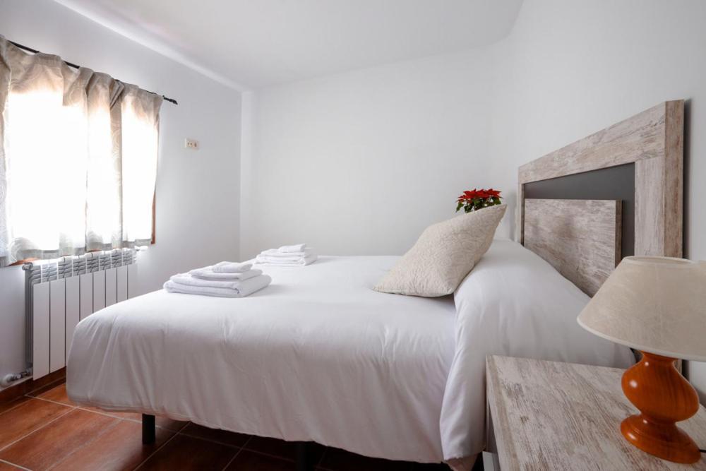 Hostal Antiguo Hospital Linares de Mora Dış mekan fotoğraf