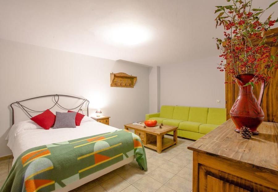 Hostal Antiguo Hospital Linares de Mora Dış mekan fotoğraf