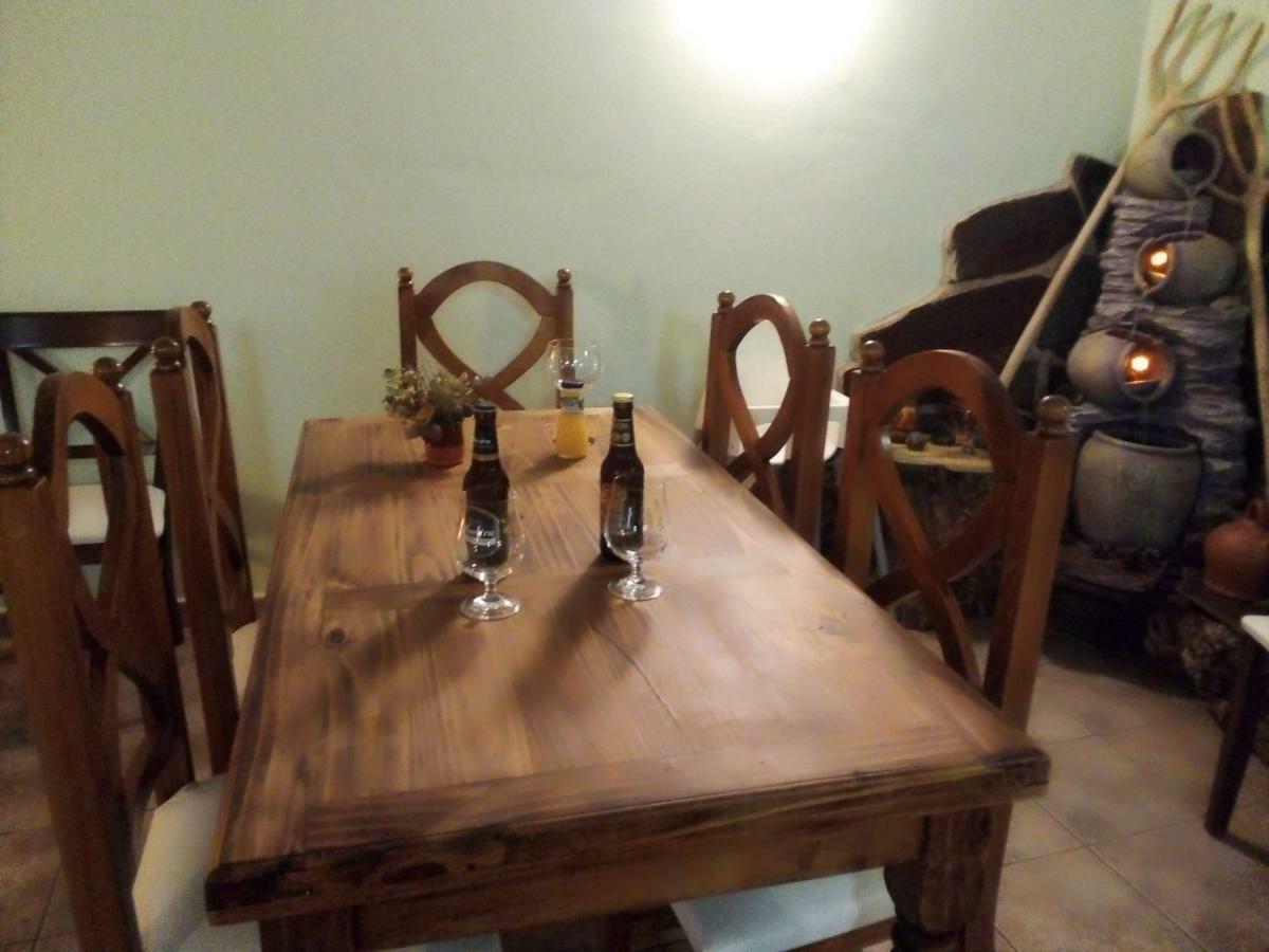 Hostal Antiguo Hospital Linares de Mora Dış mekan fotoğraf
